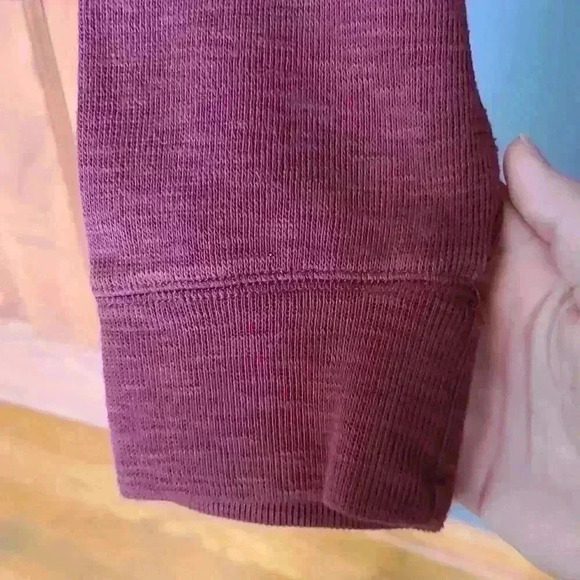 Red Banana Republic Sweater - Picture 4 of 7